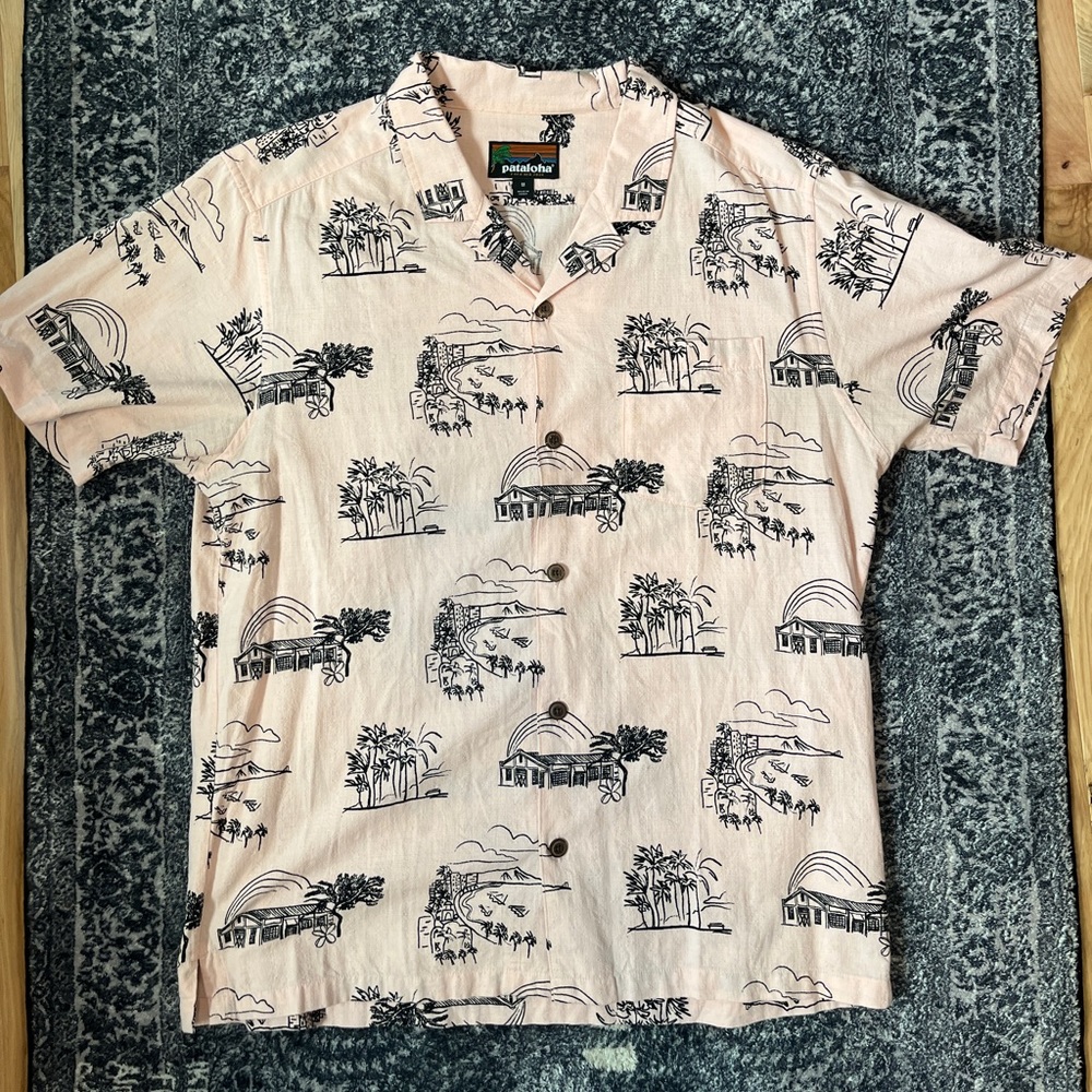 Patagonia Pataloha Limited Edition Short Sleeve Button Down Medium Light Pink